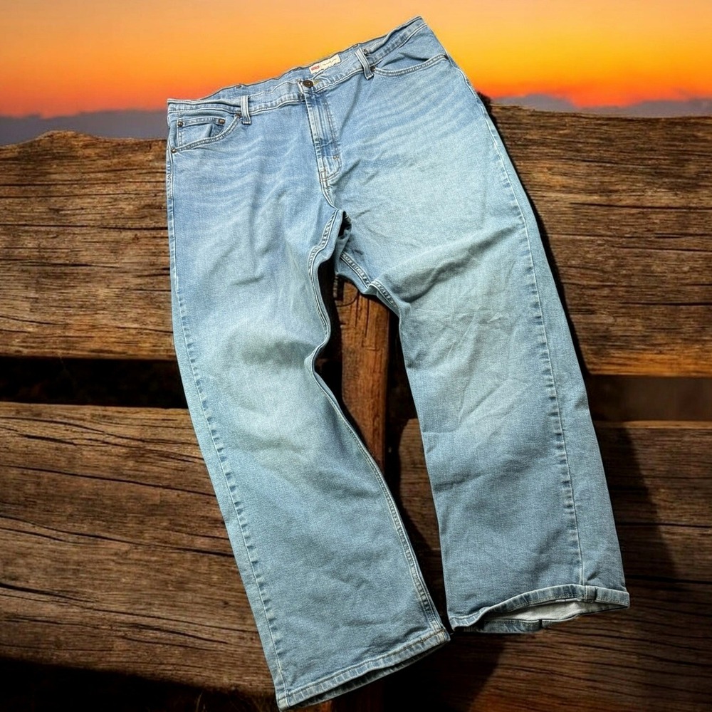Wrangler Jeans Mens 40x30 Light Wash Relaxed Bootcut Authentics Denim Duncan
